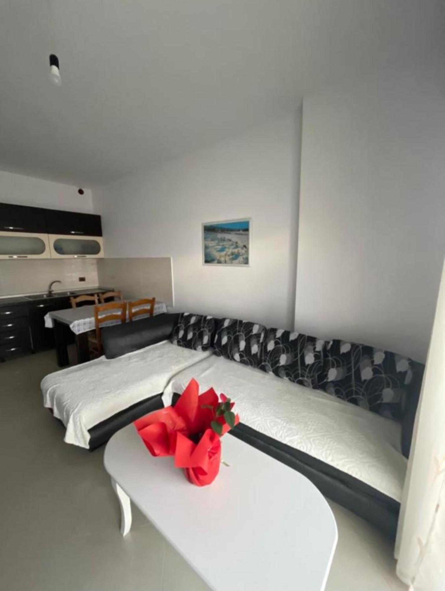 Seaview Right At The